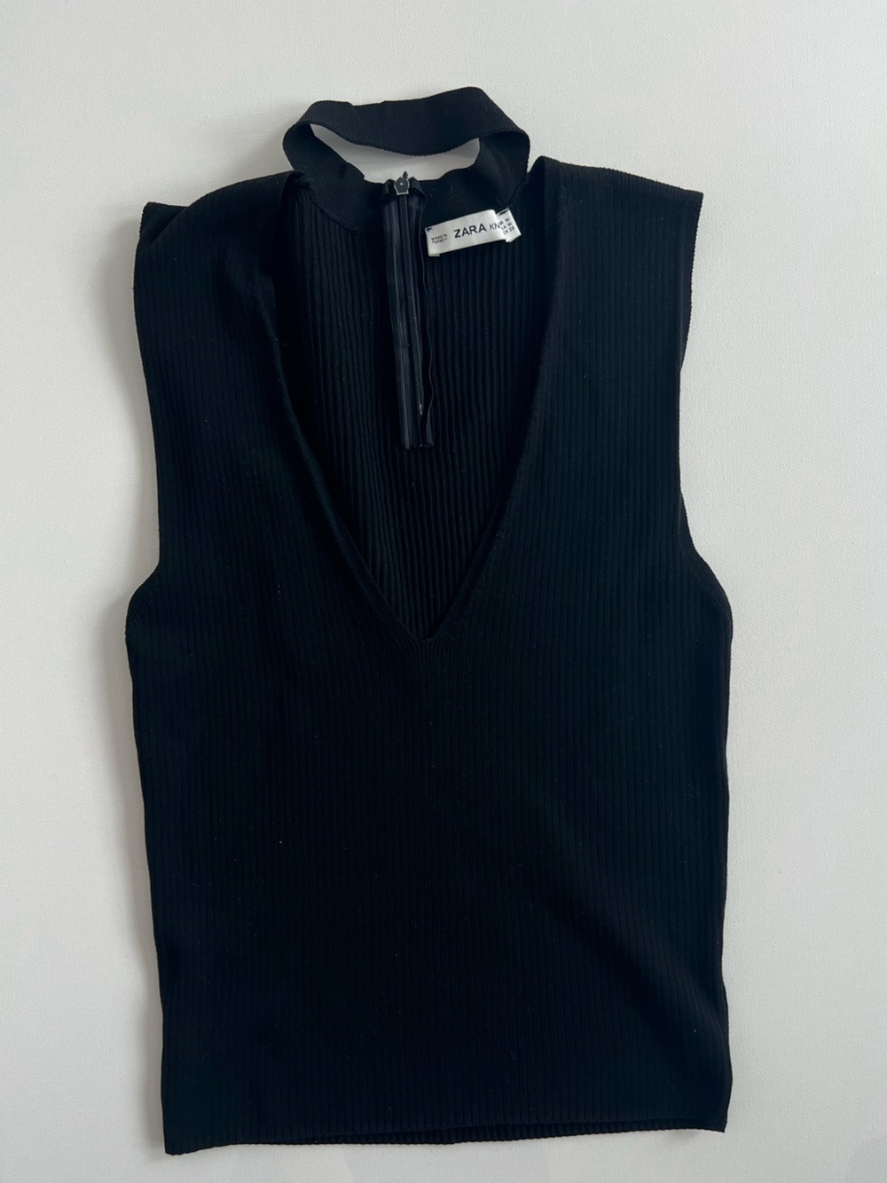 Zara Black Ribbed V-Neck Sleeveless Top with Neck Tie
